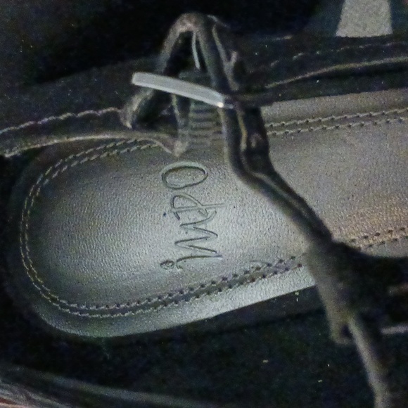 NWOT Impo Black T-Strap Suede Peek A Boo Open Toe Wedge Shoes, 9M - Picture 3 of 5